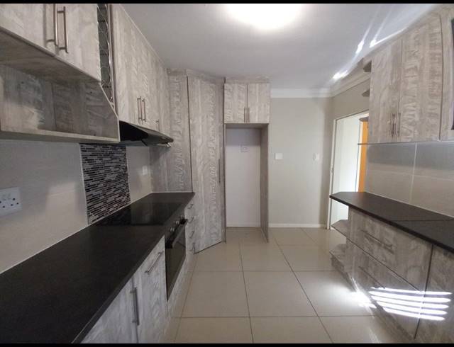 2 BEDROOM TOWNHOUSE RENTED IN KABEGA
